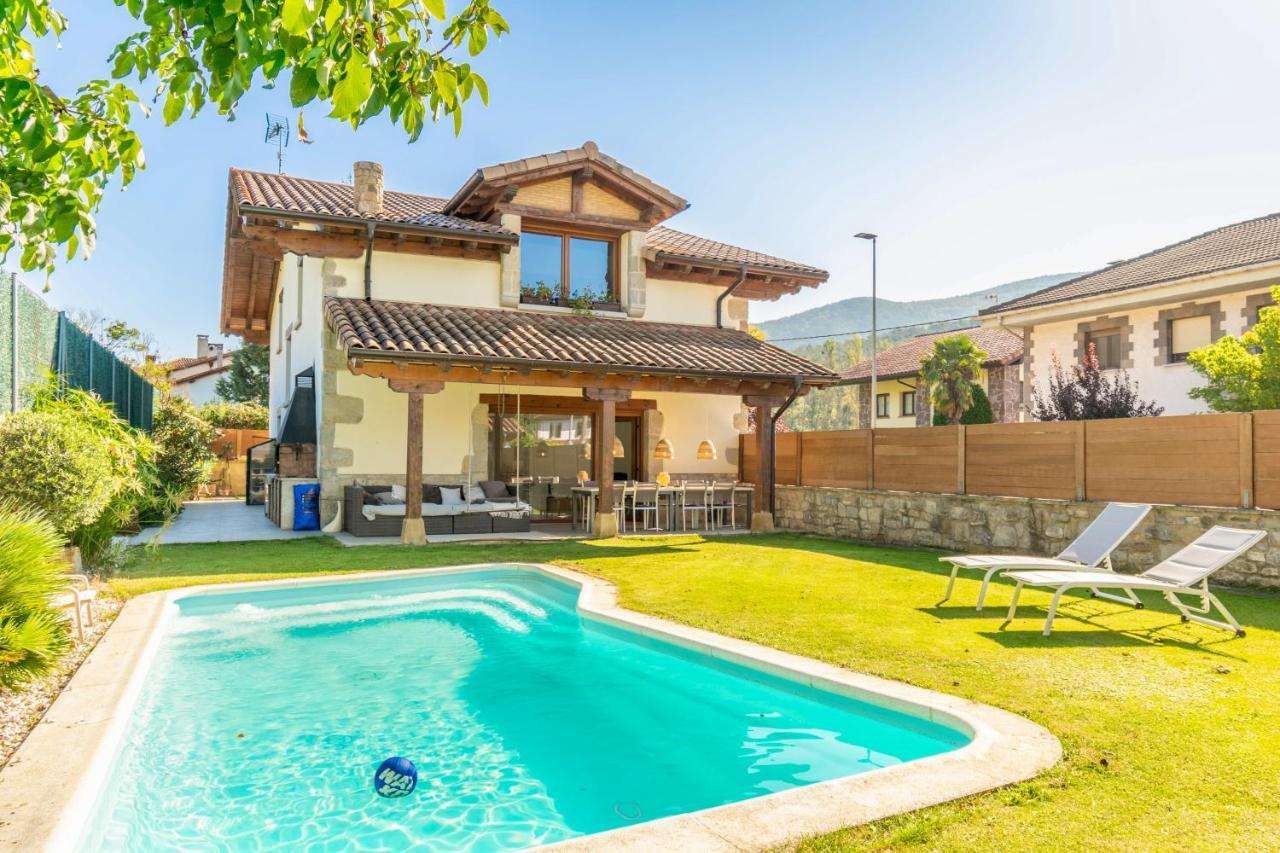 Casa Patxi, Espectacular Casa Rural Proxima A Pamplona Larrasoana ภายนอก รูปภาพ